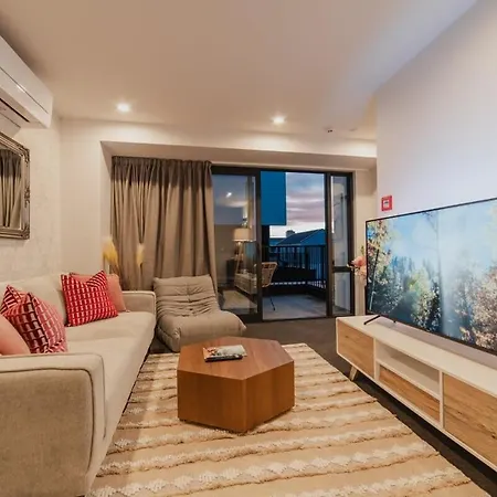 Triple Treat On Fitzgerald - Your 3-Br Getaway